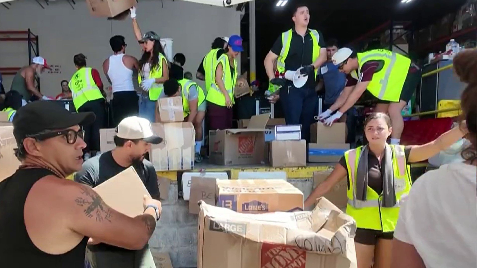 One month since deadly earthquakes, South Florida keeps sending aid to Venezuela