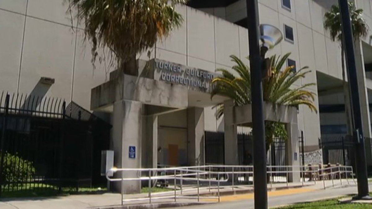 Miami man accused in money laundering conspiracy with attempted murder suspect, cops say 