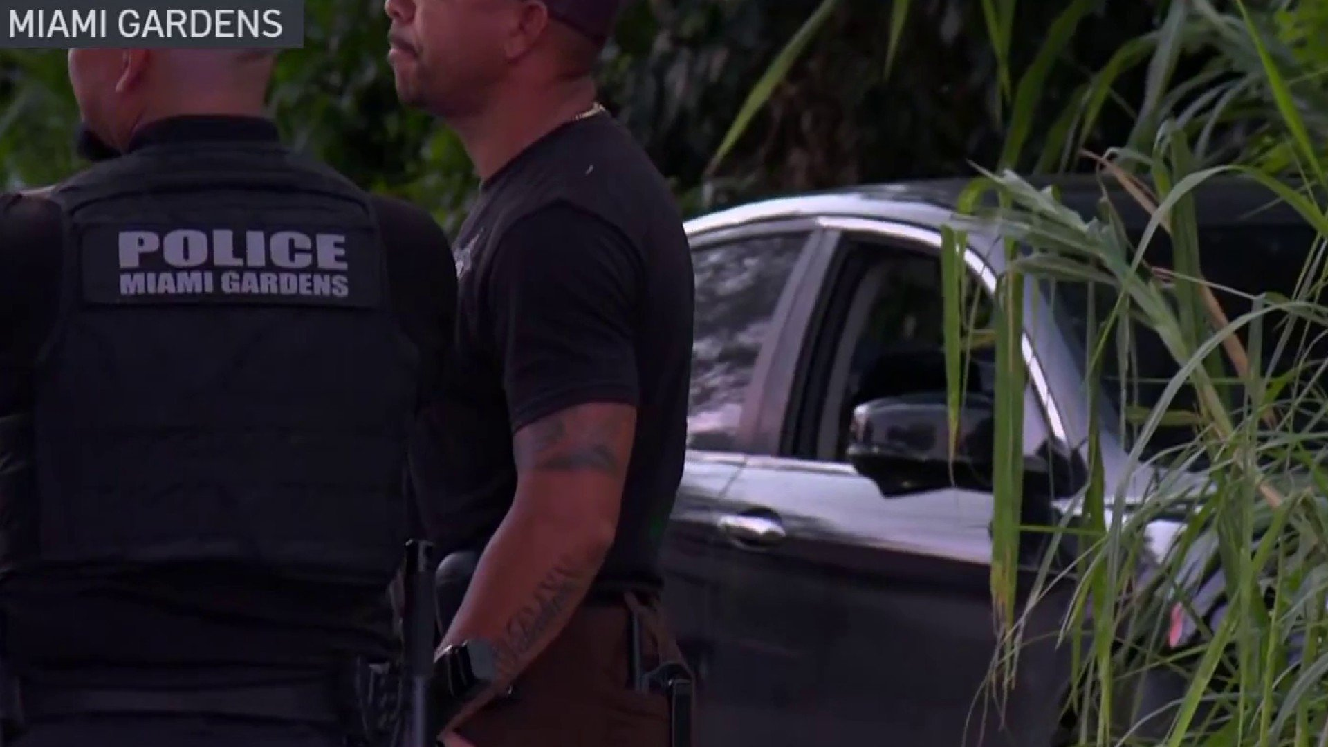 Suspect shoots at officers during chase in Opa-locka and Miami Gardens, cops say